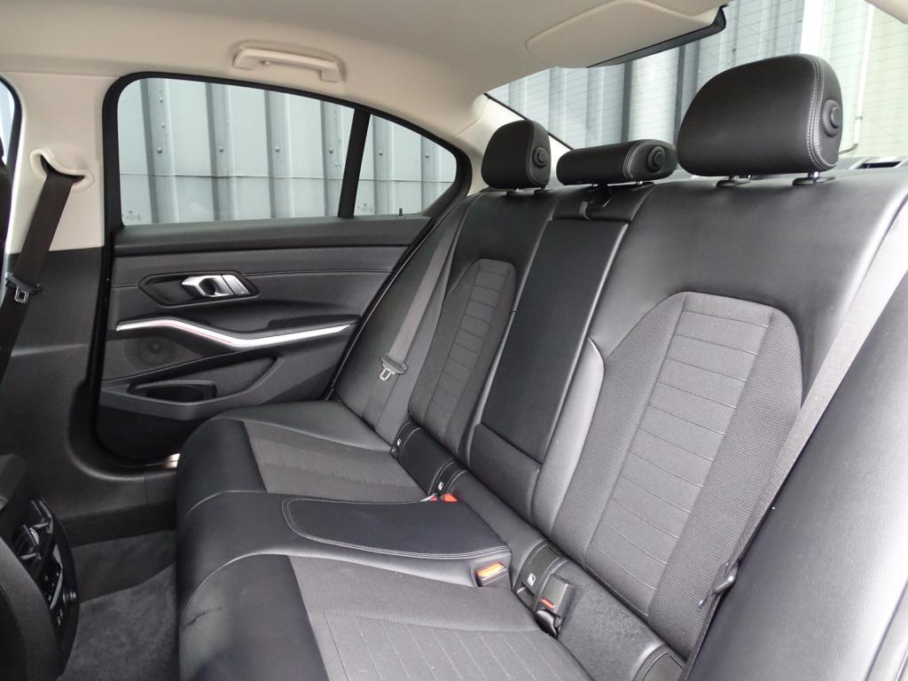 BMW 3-serie 320i high executive sportline | full led