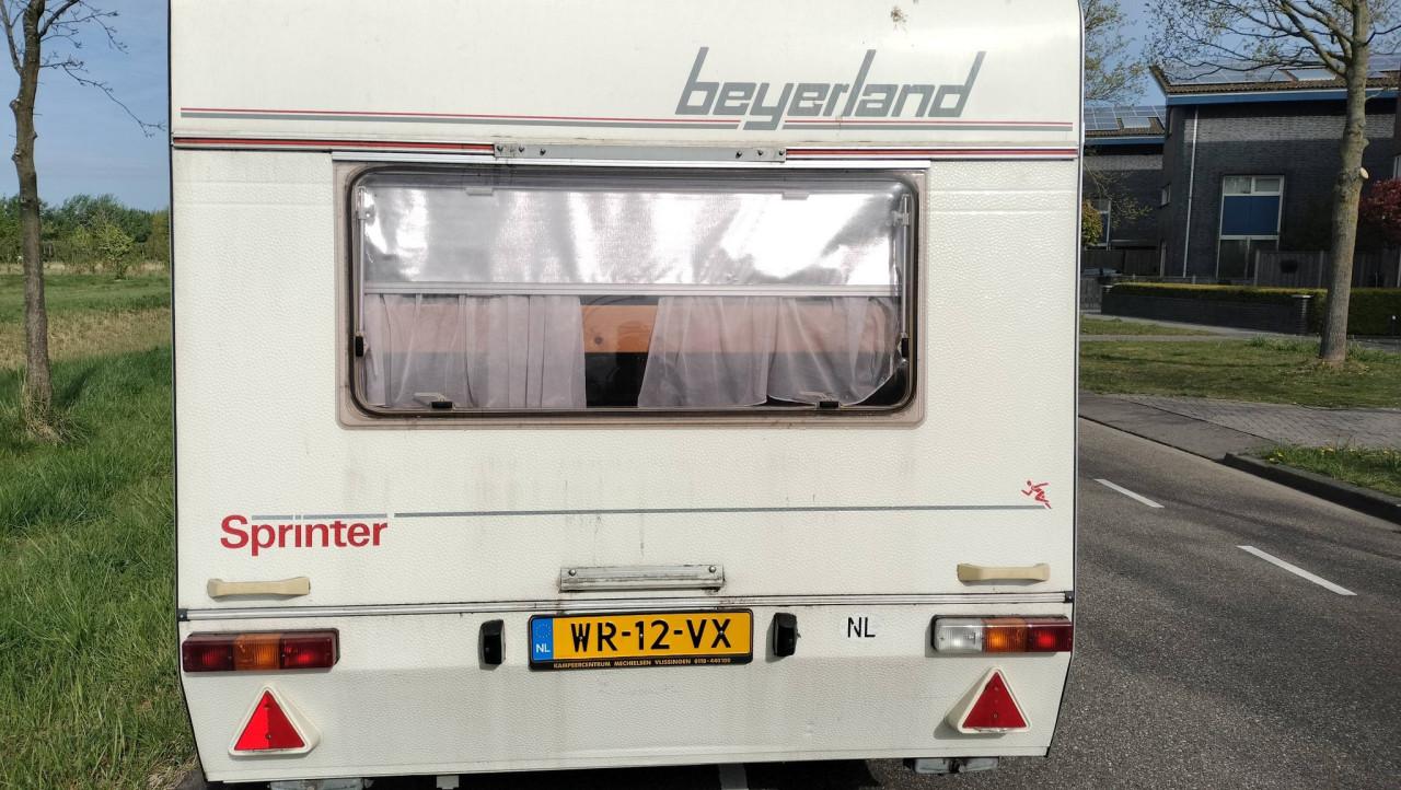 Beyerland 390 met STAPELBED