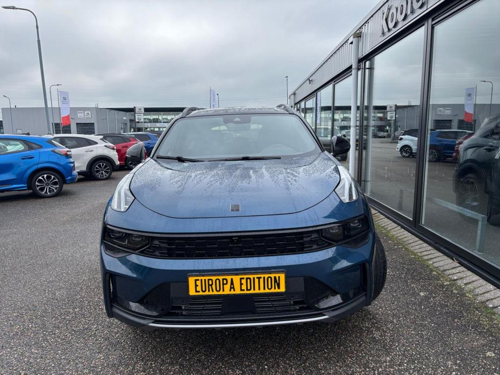 Lynk & Co 01 261pk phev, stuurverwarming, pano dak, carplay