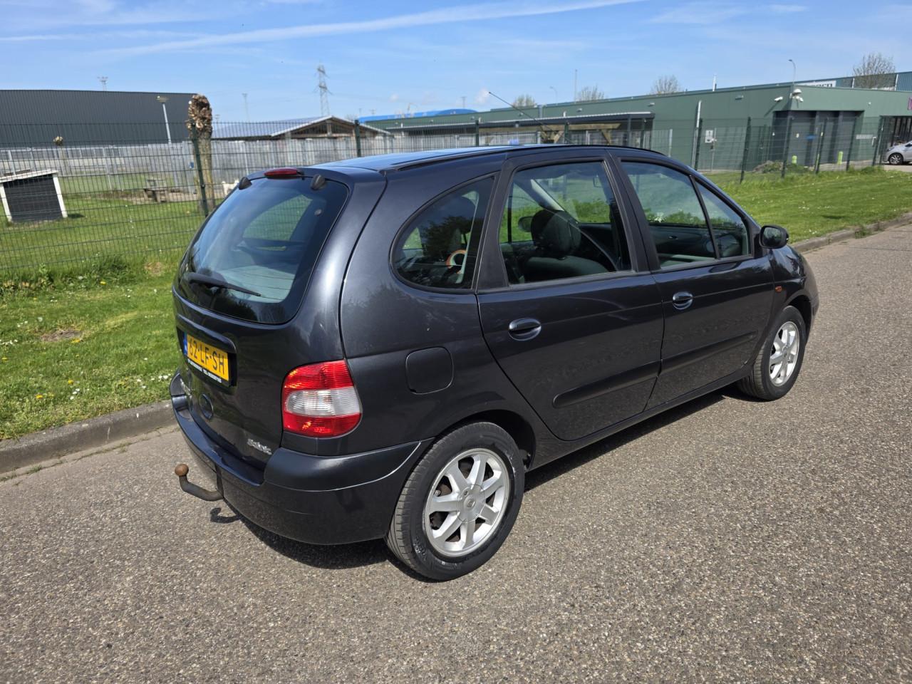 Renault Scénic 1.6-16V Expression Sport Automaat!