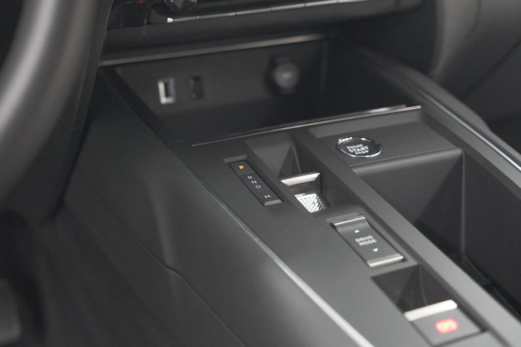 Citroen C5 Aircross 1.2 hybrid 136 e-dcs7 plus | camera | navigatie | parke