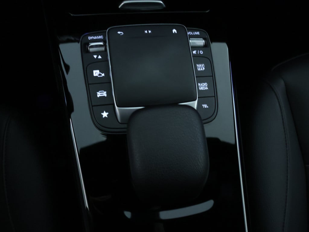Mercedes-Benz A-Klasse 250 e business solution luxury limited | trekhaak | 