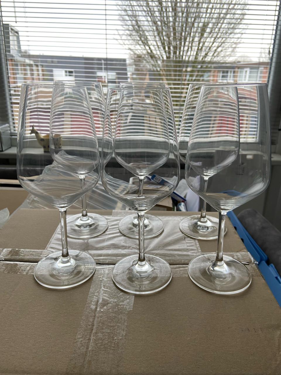 Set wijn- en champagne glazen Zwitsers kristal