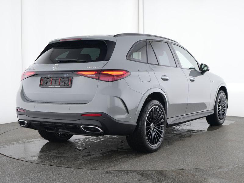 Mercedes-Benz Glc 400e 4matic amg 381 pk i 2025 i panorama dak i head-up i 