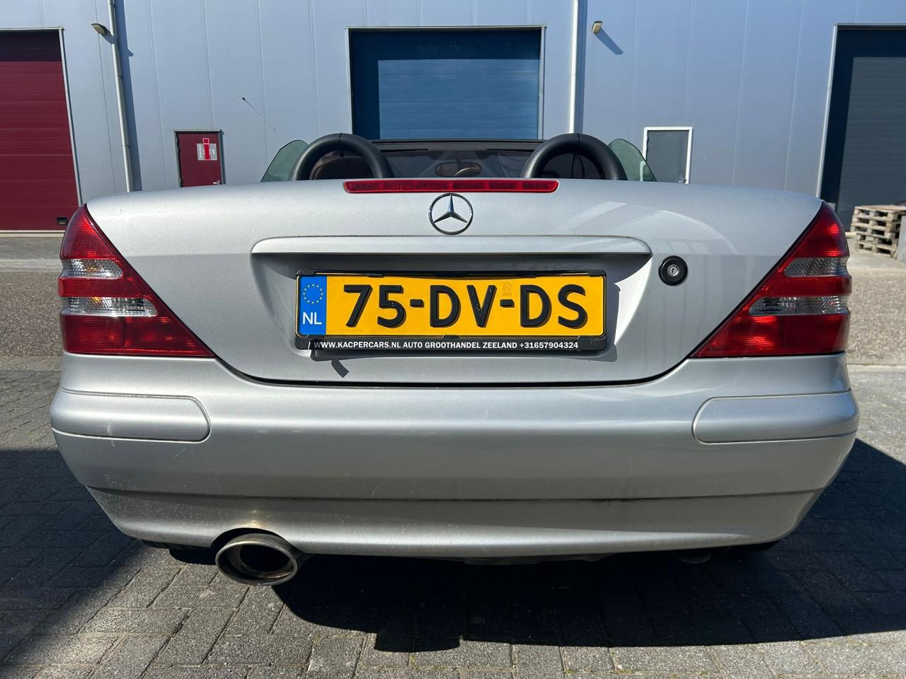 Mercedes-Benz SLK-klasse 200 Mooie Auto en Klinkt Mooi Sportief!