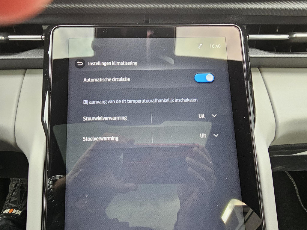Ford Explorer extended range rwd 77 kwh