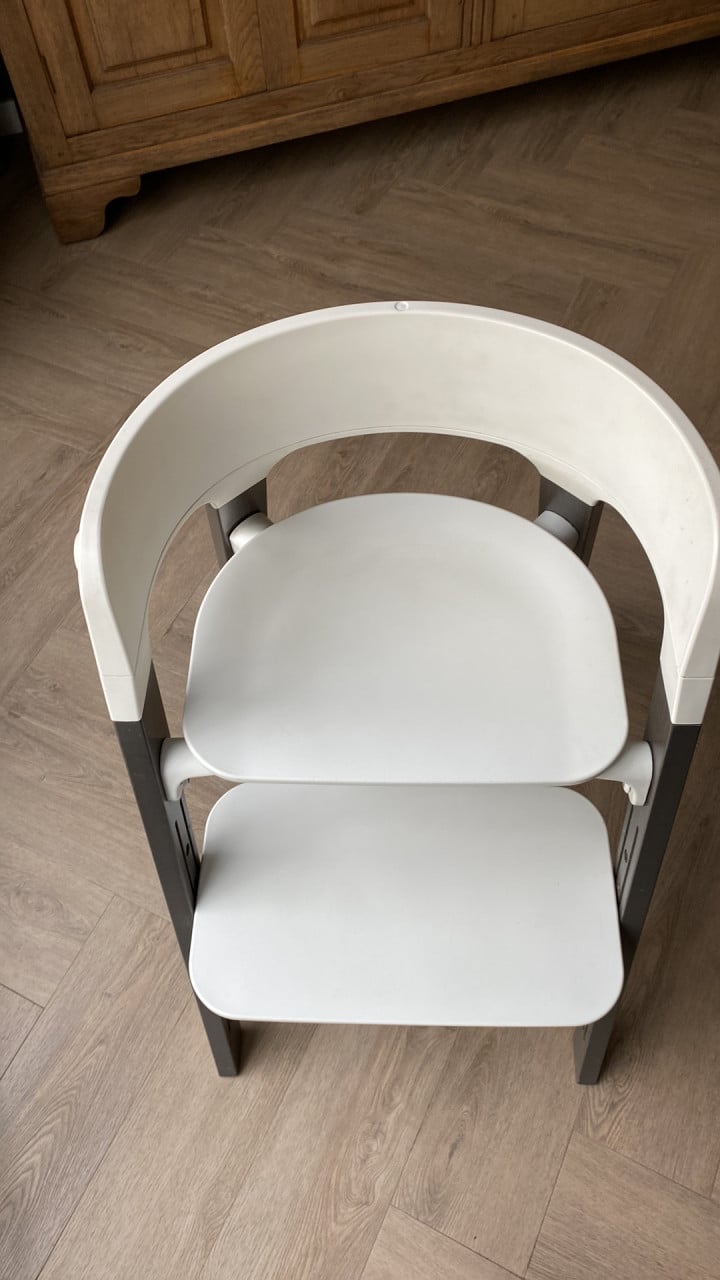 Stokke steps meegroeistoel