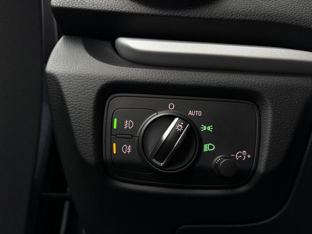 Audi A3 sportback s-tronic 1.4 tfsi ambiente pro line plus