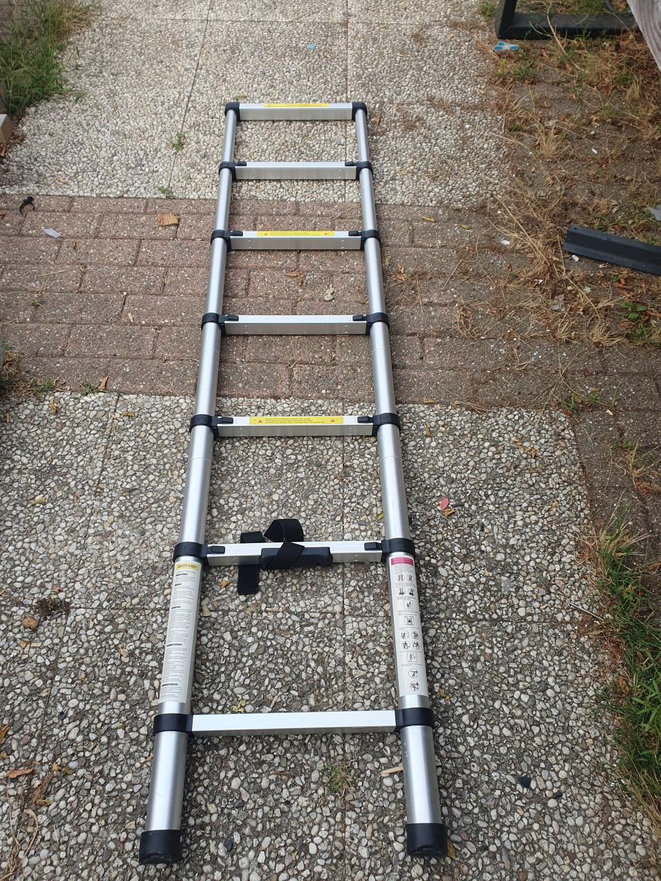 Outbee Telescopische Ladder 2,6 Meter – Aluminium – Inklapbaar – 150 kg