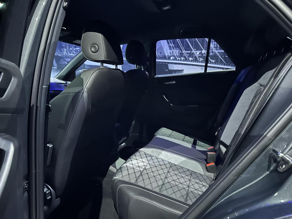 Volkswagen T-roc 1.5 tsi r-line edition *keyless*winterpakket*camera*