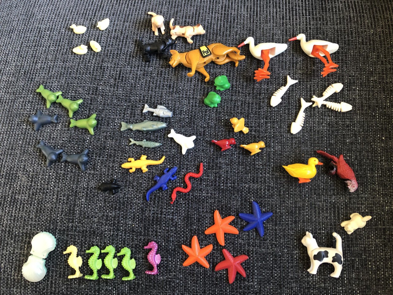 Verschillende playmobil dieren