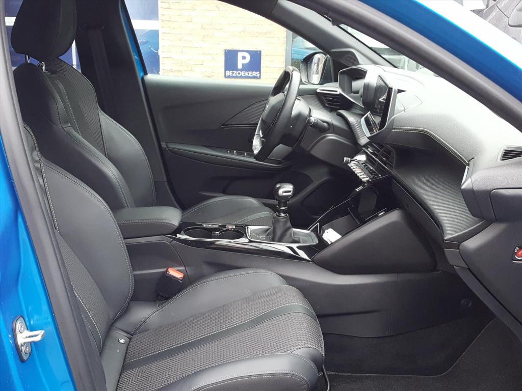 Peugeot 208 1.2 100pk gt-line 3d cockpit | apple carplay&android auto | nav