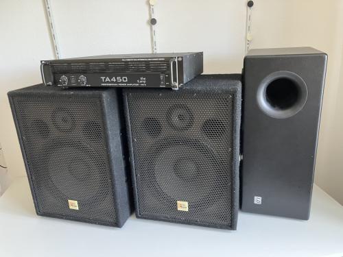 T.amp versterker met boxen 2x200W