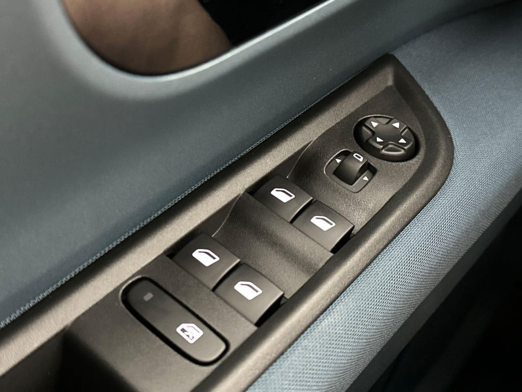 Fiat Panda grande 1.2 hybrid icon sensoren achter | apple carplay & android