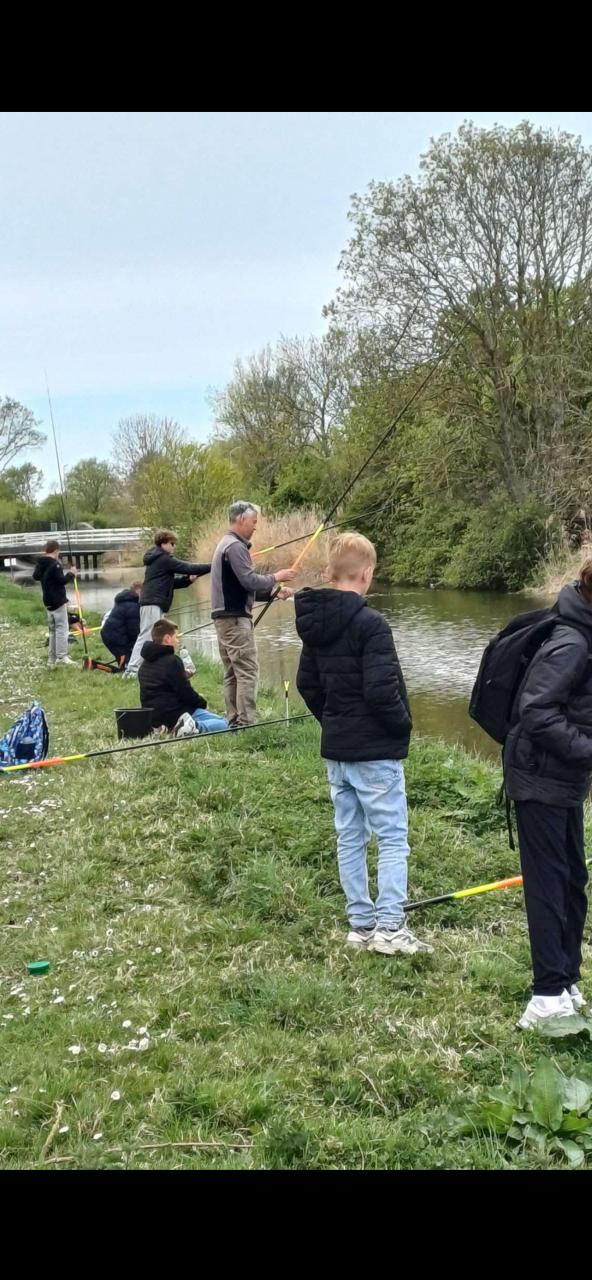 €17,50 voor een jaarvissen met 2 hengels in een zeer mooie Karper gebied.