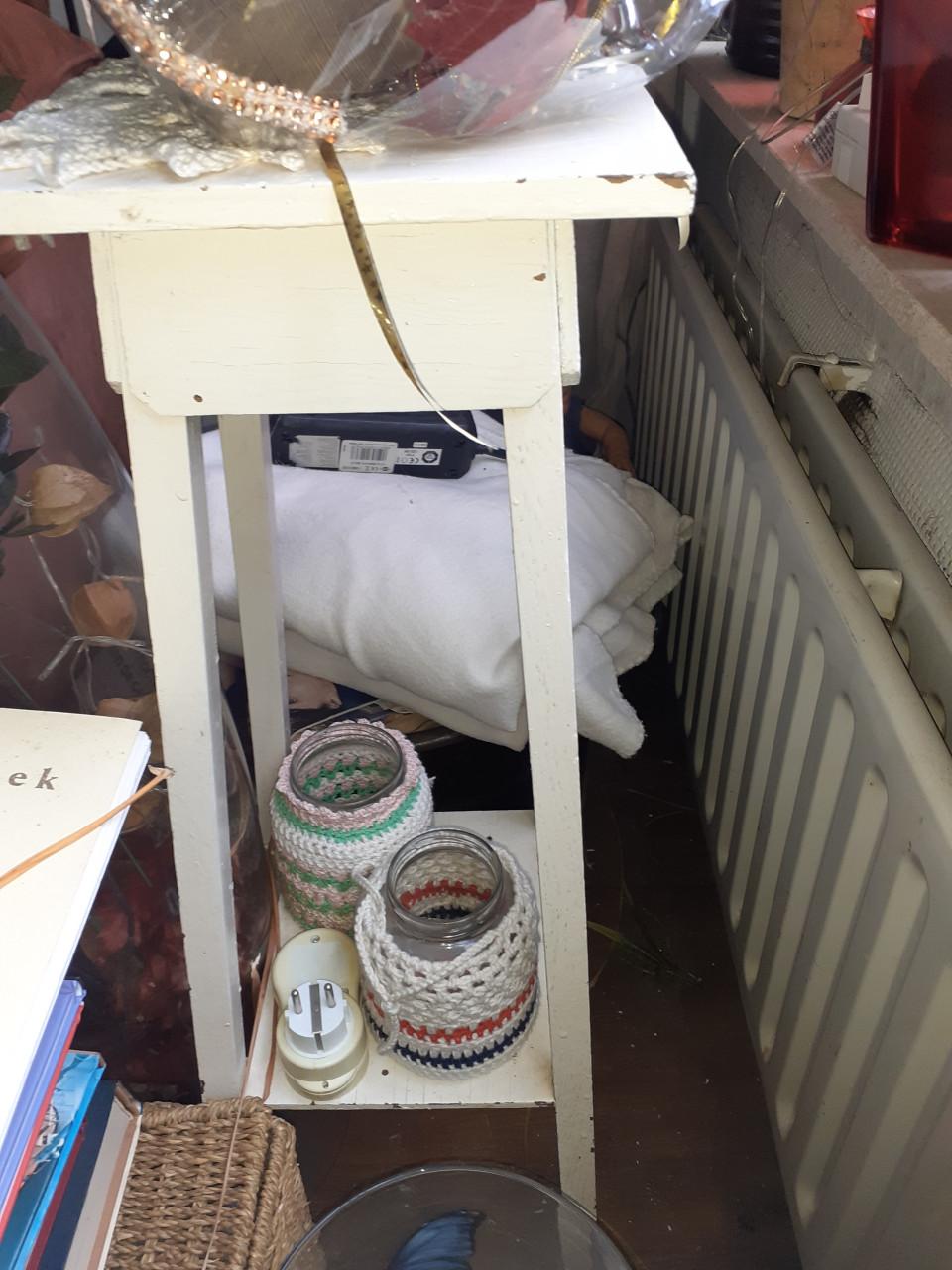 2 x Plantentafeltje wit met lade