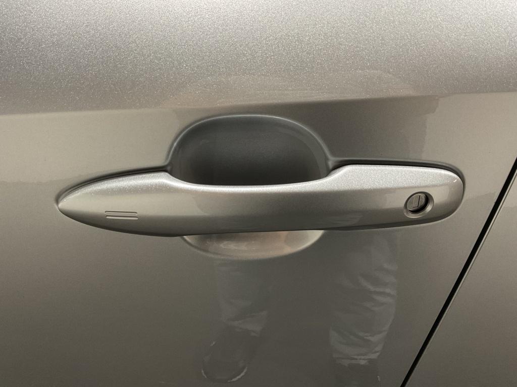 Toyota Corolla Touring Sports 1.8 hybrid executive | navi | bi-tone | camer