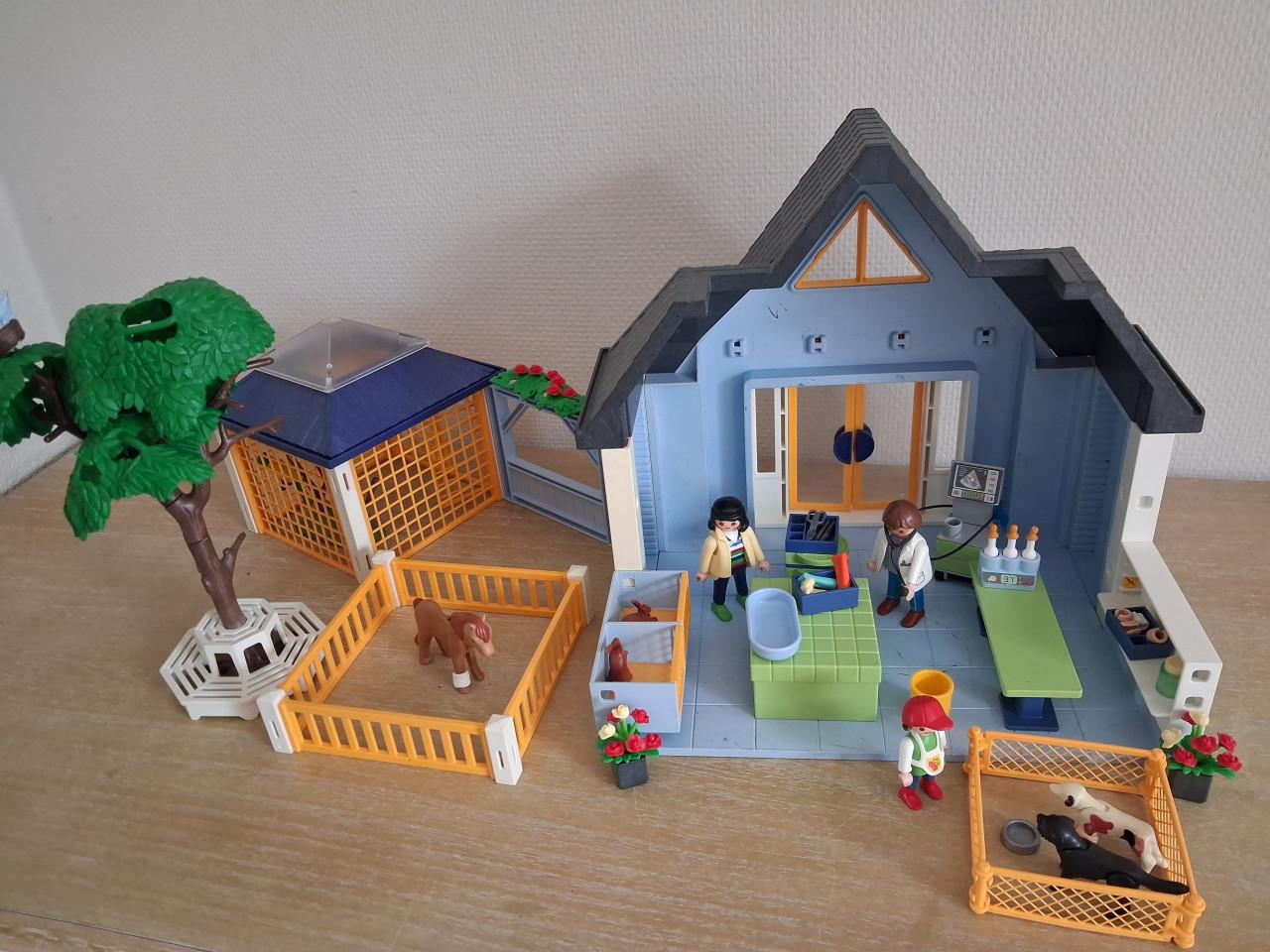 Playmobil dierenkliniek setnr 4343