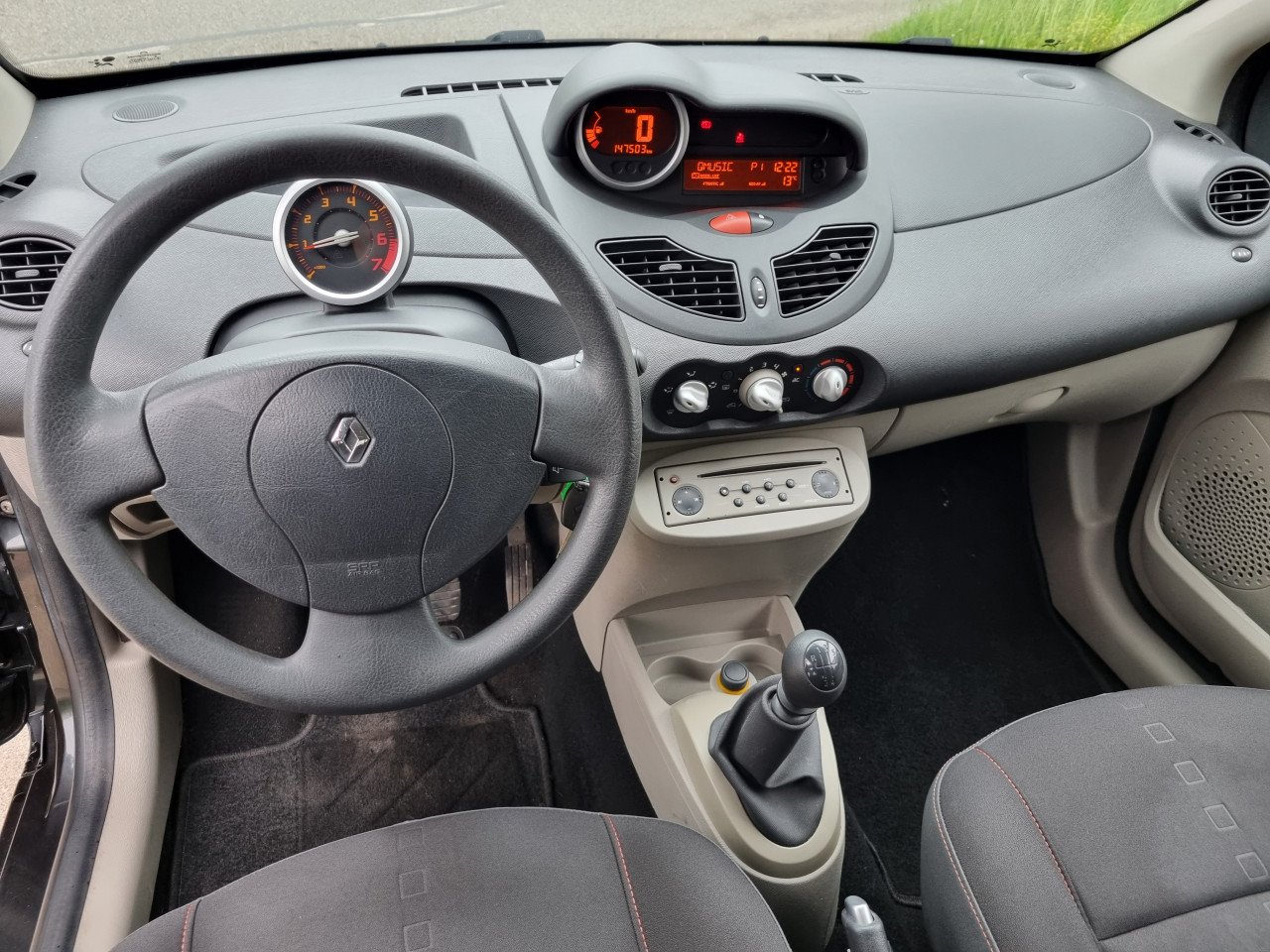 Renault Twingo 1.2- 16V Nokia
