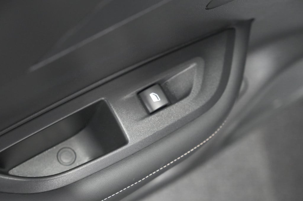 Peugeot 2008 hybrid 136 e-dcs6 allure | 360 camera | adaptieve cruise contr