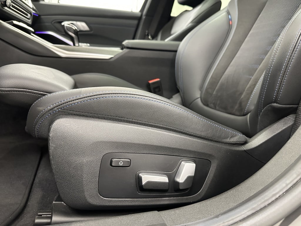 BMW 3-serie 330e m-sport | dravitgrau | schuif/kanteldak | memory |