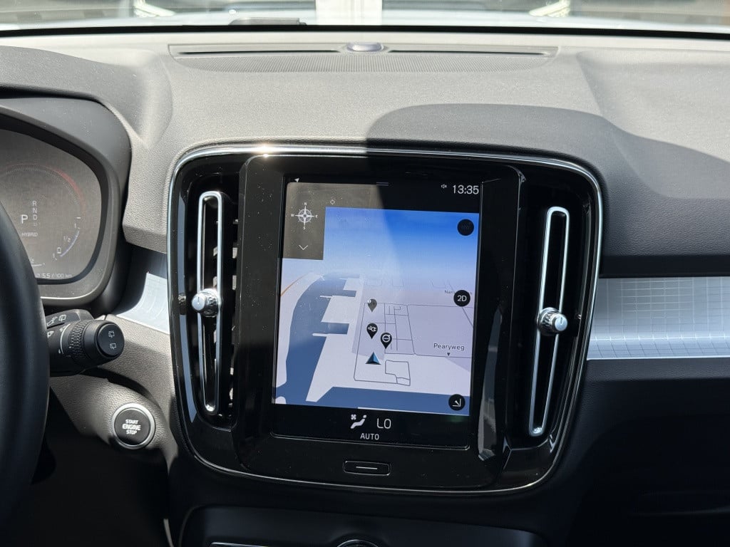 Volvo XC40 1.5 t5 te moment pro