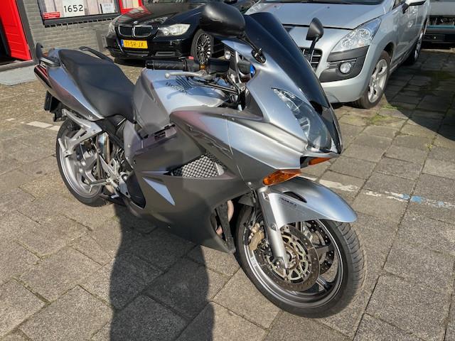 Honda VFR 800 VTEC