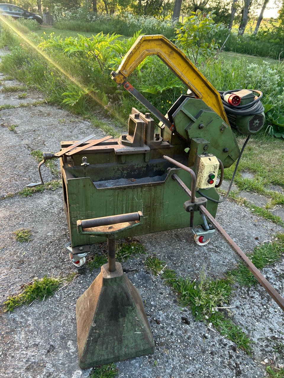 Behringer -,Type: KS 120 HE - Bouwjaar: 1985 - Machine nummer: 0142