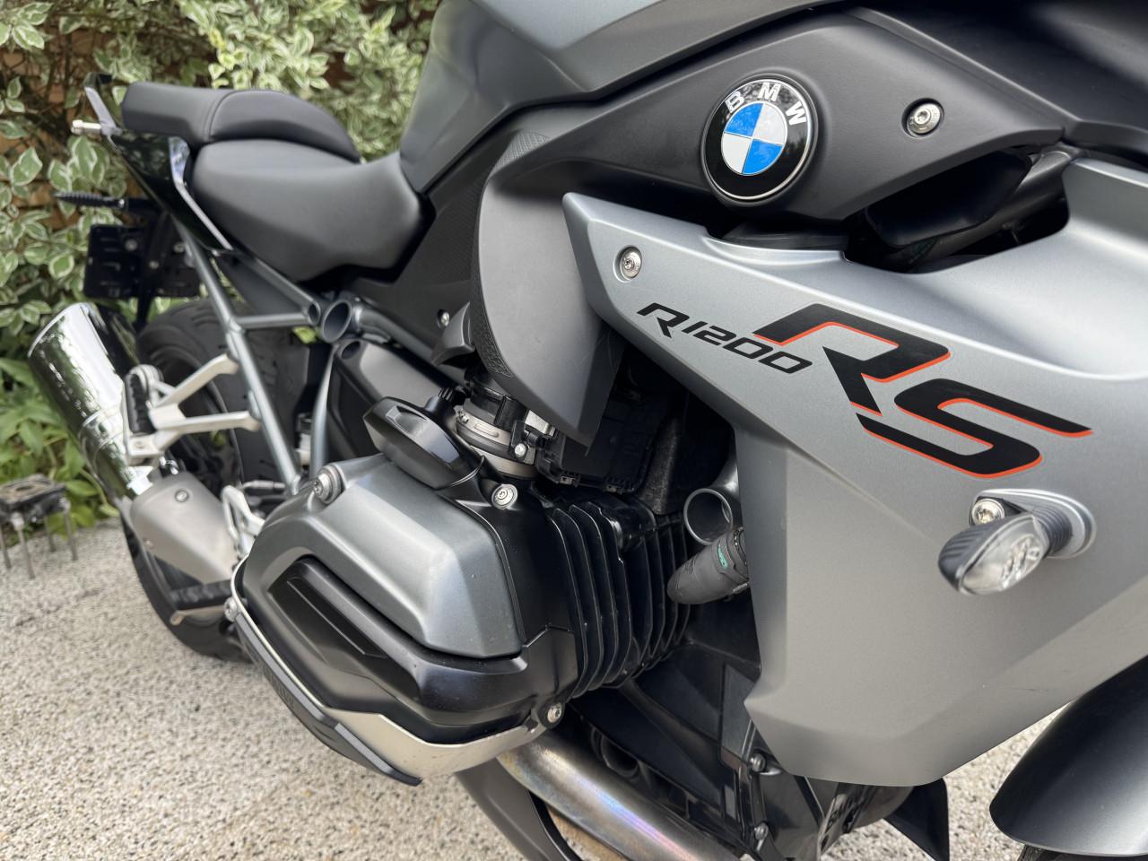 Zeer nette BMW R1200RS van 2015 met 64154 km