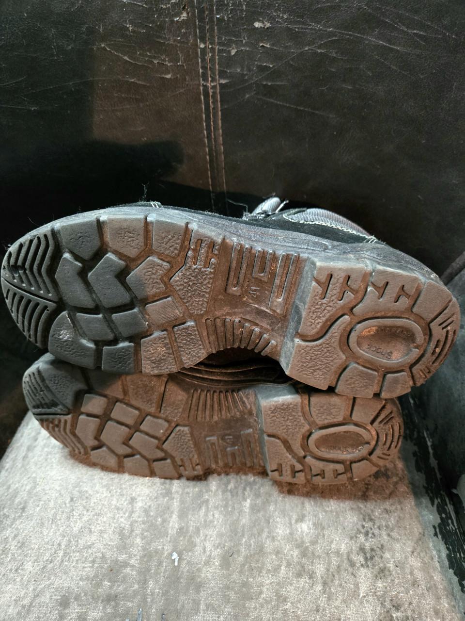 Zwarte Powerfix Profi veiligheidsschoenen, Maat 41/UK 7.5