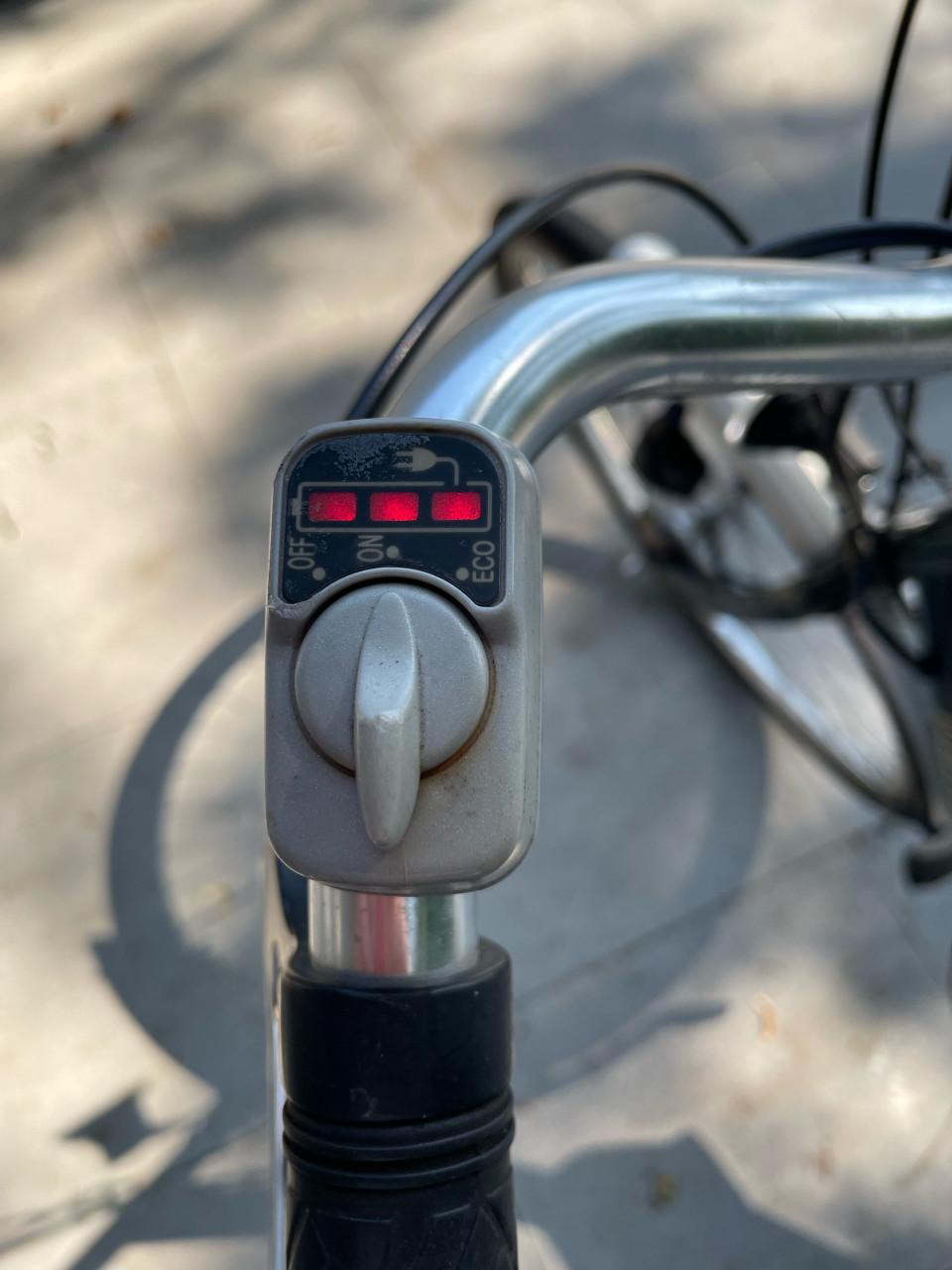 Elektrsche damesfiets.