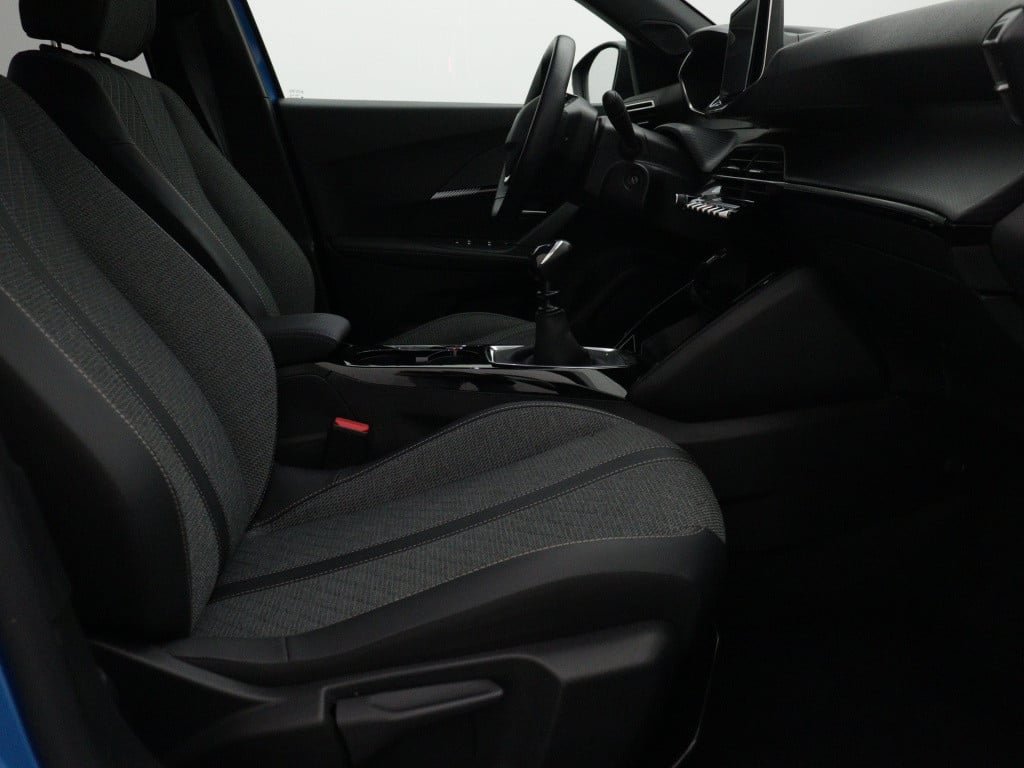 Peugeot 2008 100 pk allure | rijklaar | camera | navigatie pack |