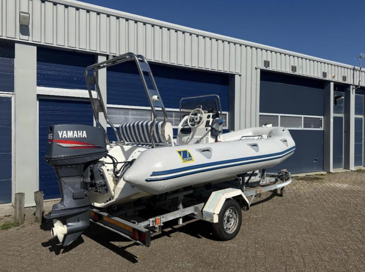 Zodiac Medline 470 met 85pk Yamaha.
