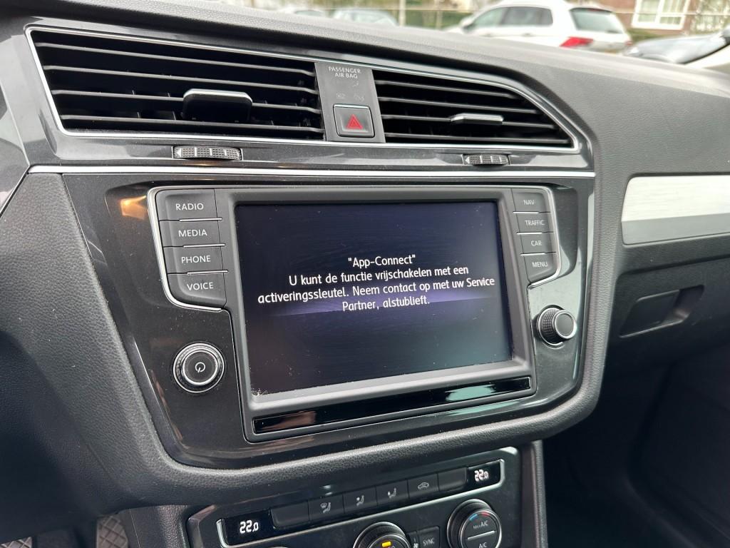 Volkswagen Tiguan 1.4 tsi comfortline wegklapbare trekhaak 1e eigenaar pdc