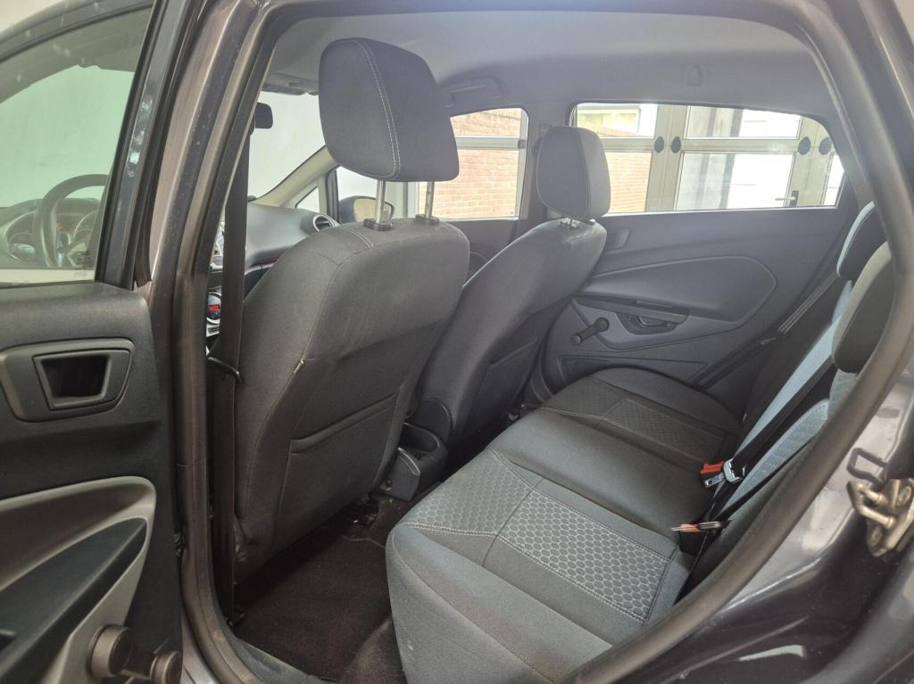 Ford Fiesta 1.25 titanium / nieuwe distriebutieriem 1e eigenaar / stoelverw