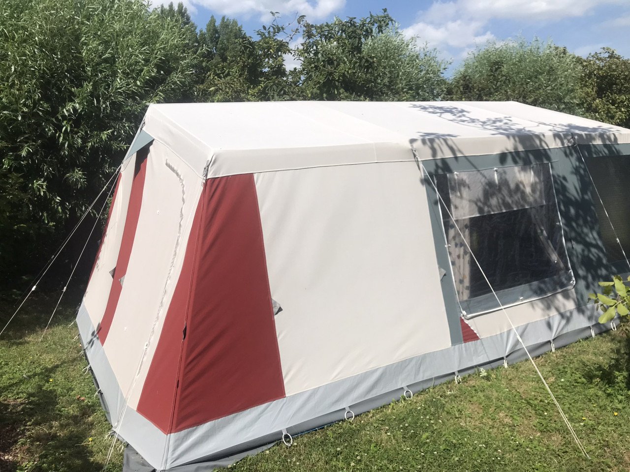 Bungalow 6 persoonstent