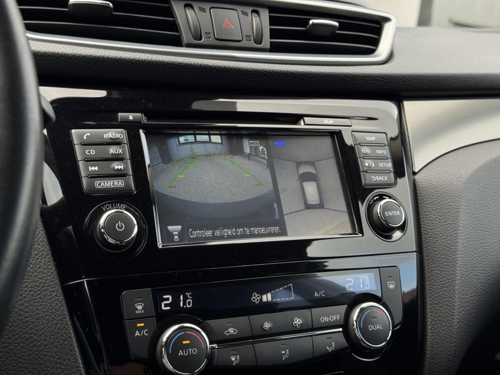 Nissan Qashqai 1.2 n-connecta | trekhaak | navigatie | 360° camera | keyles