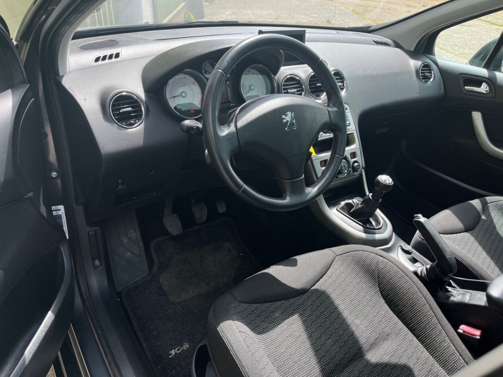 Peugeot 308 1.6 vti millesim 200 panodak, navi