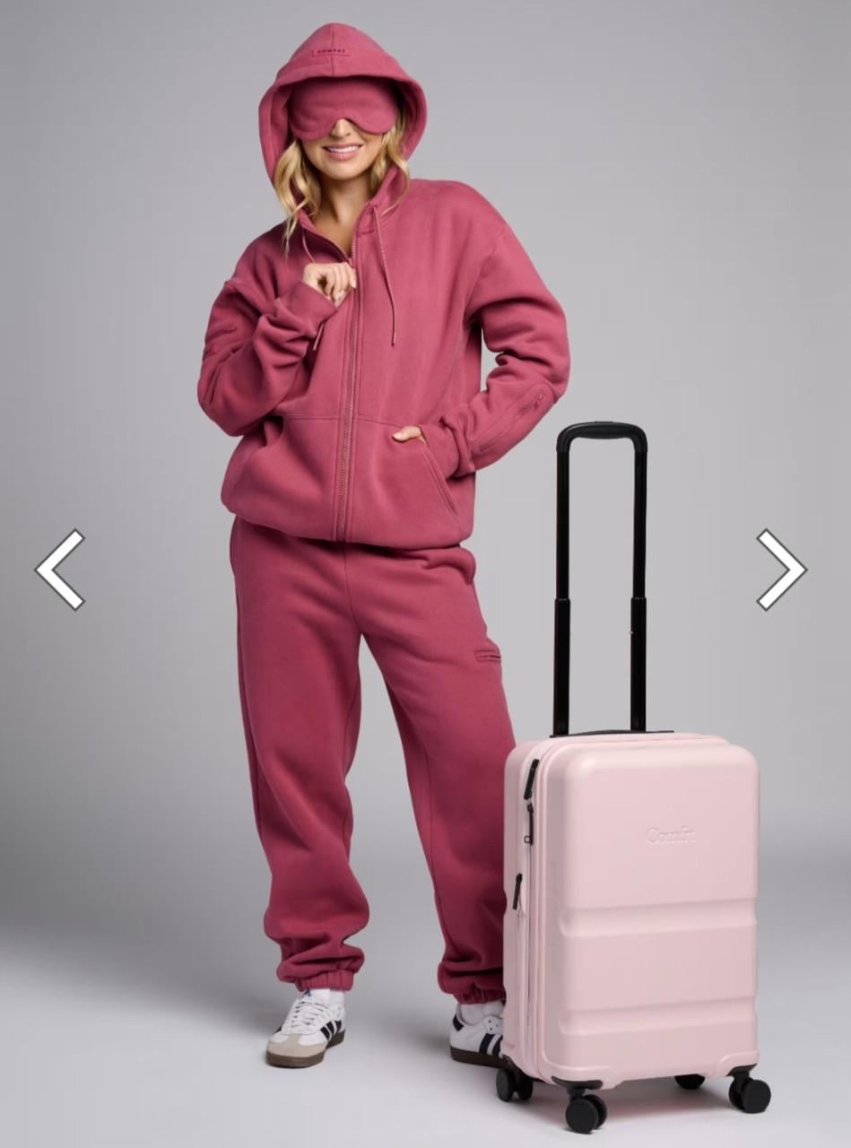 Comfrt air plane zip hoodie + sweatpants