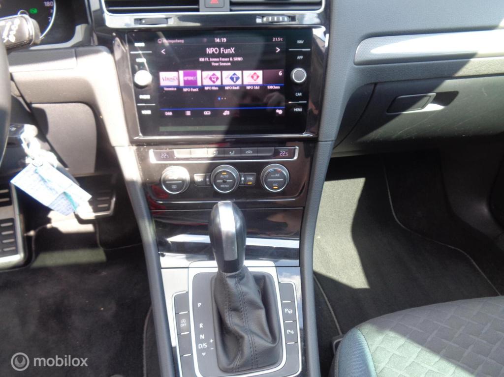Volkswagen Golf 1.5 tsi iq-drive/airco/ecc/panorama dak/led/navi/carplay/lm