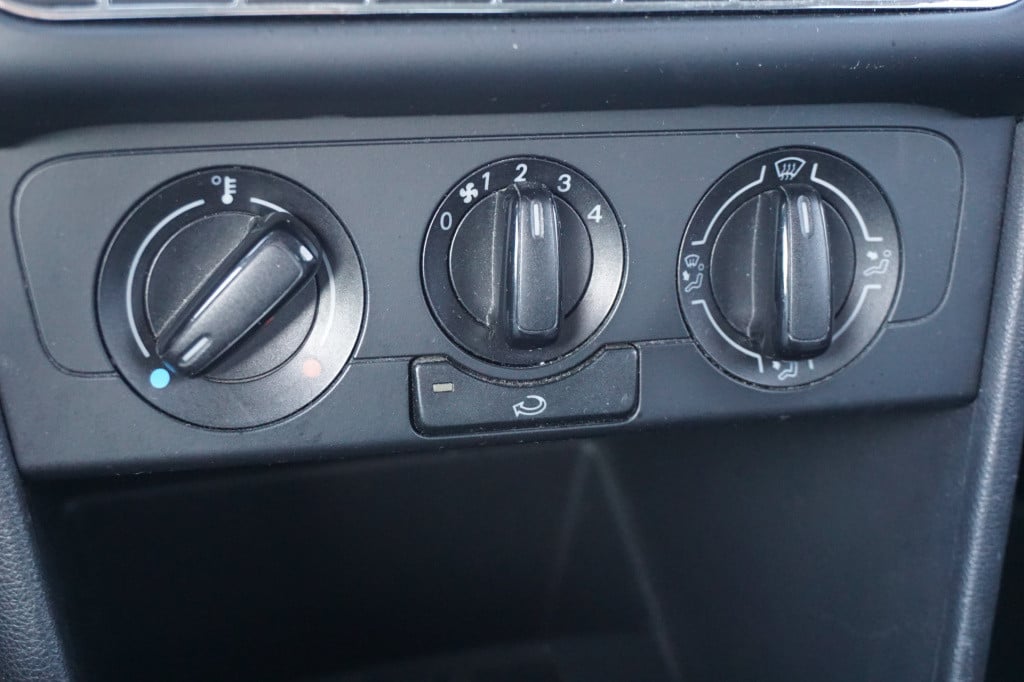 Volkswagen Polo 1.2 easyline navi / elektr. ramen / carplay