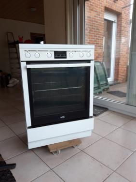 AEG fornuis met oven en keramische kookplaat
