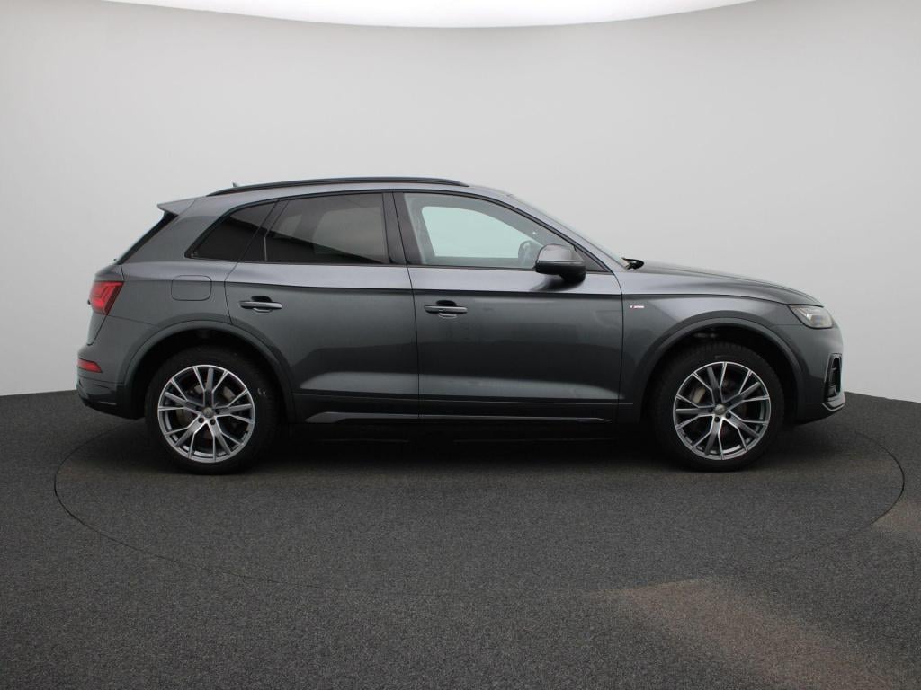Audi Q5 50 tfsi e s edition | s-line | vlak stuur | automaat | lmv | half l