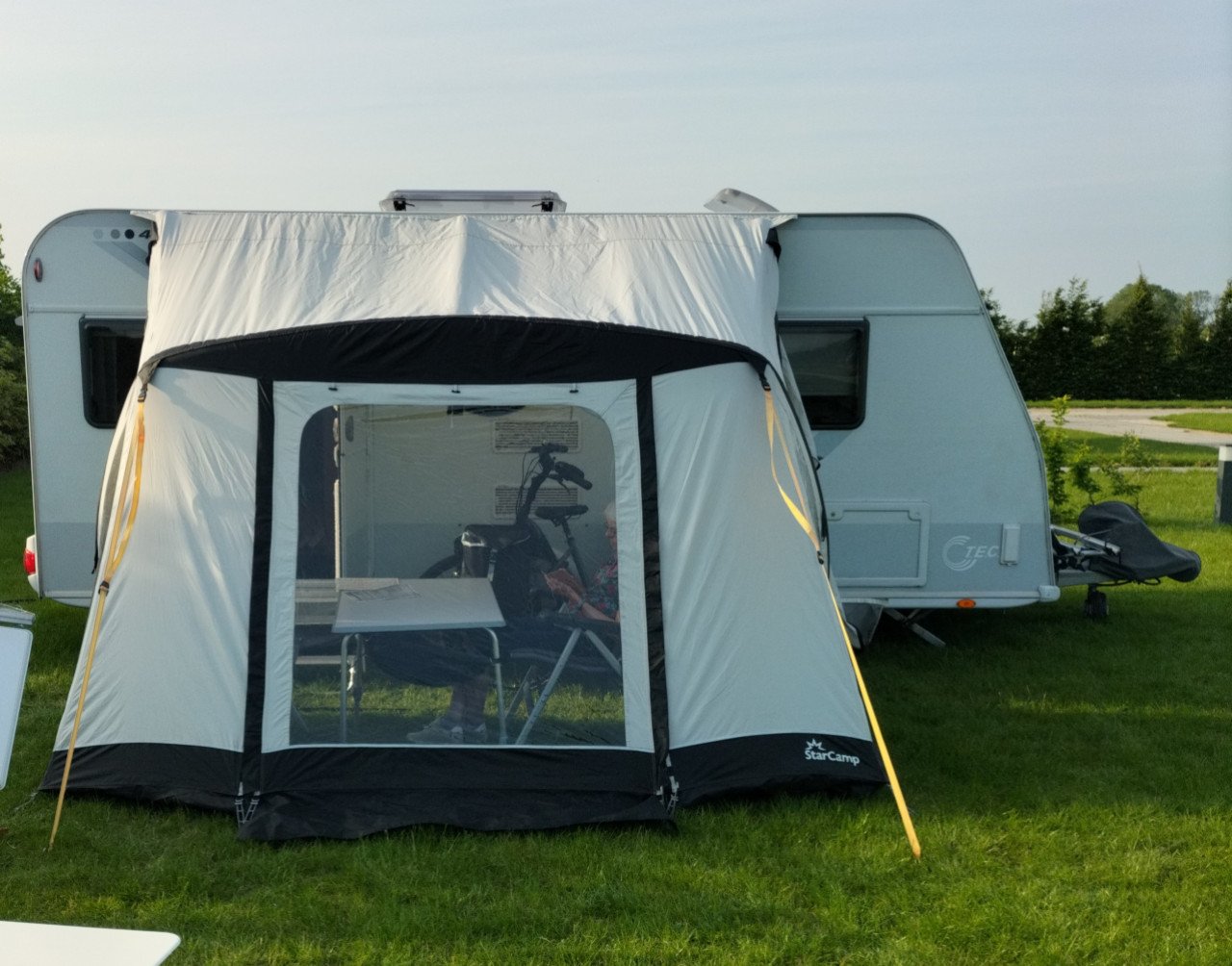 Te koop Starcamp quick'n easy air 265 opblaasbare voortent