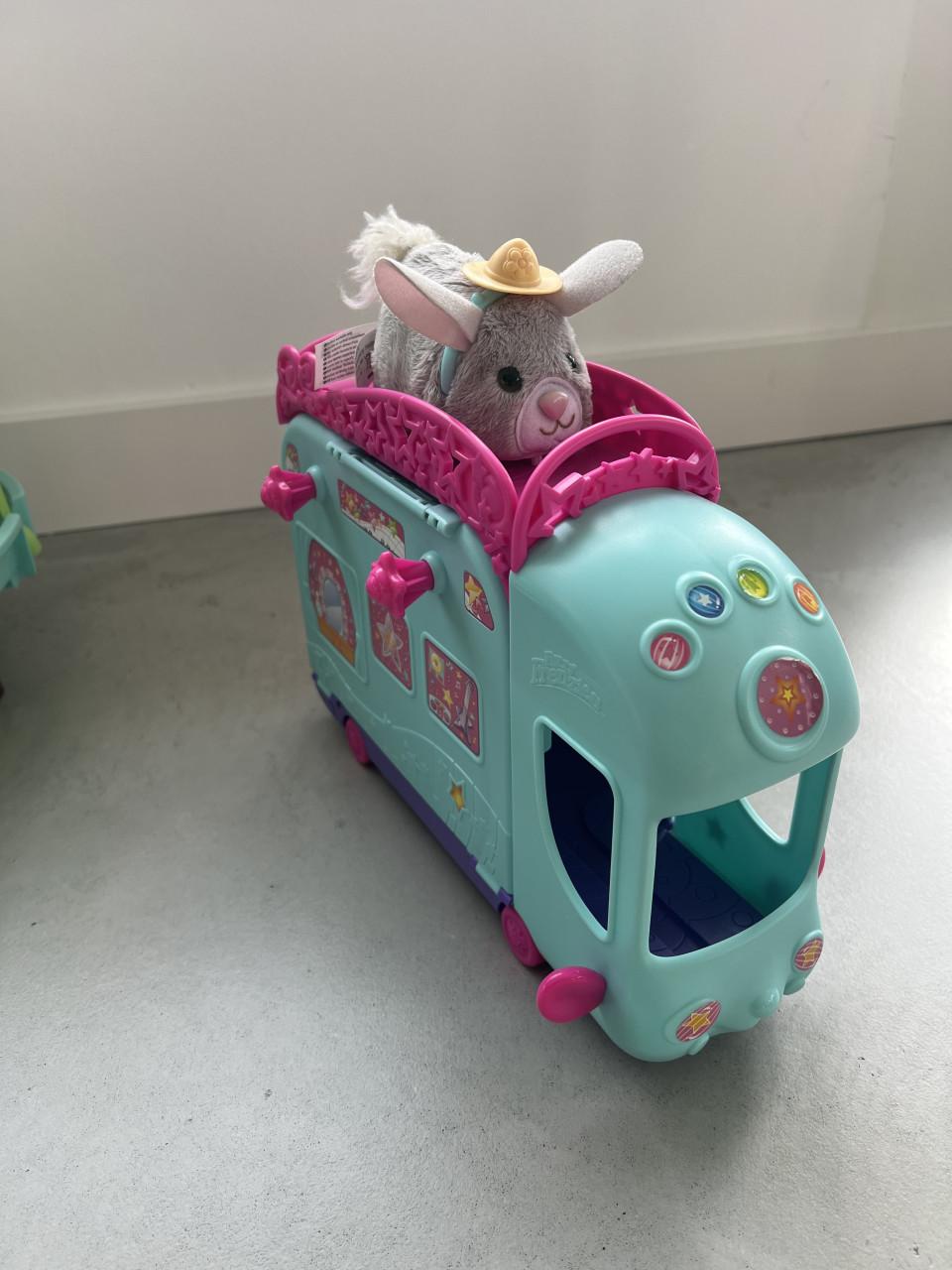 Te koop: Hasbro Furry Fernzies speelstad + Accesoires