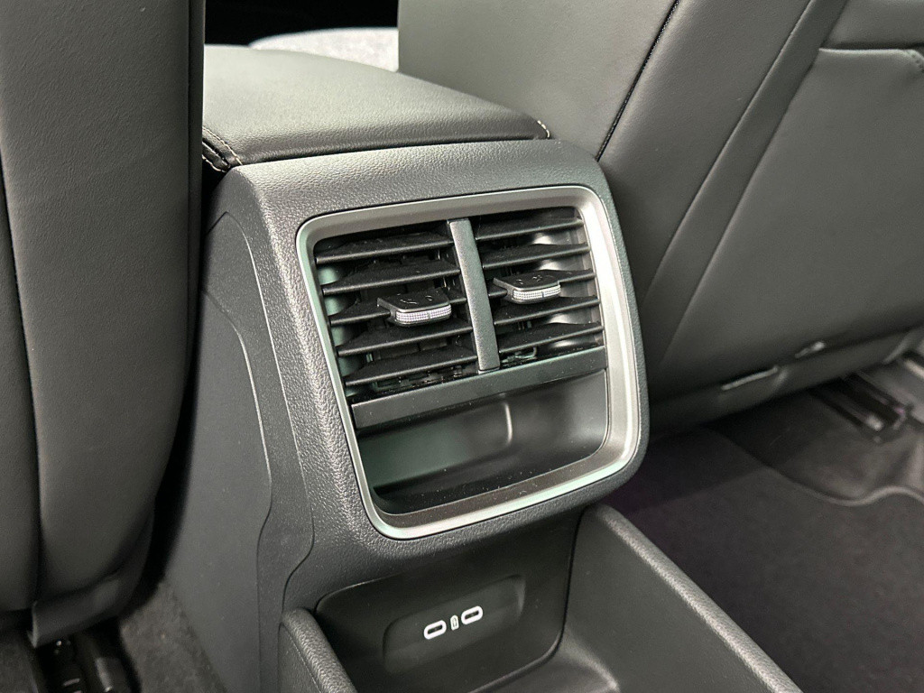 Skoda Octavia business edition 1.5 tsi m-hev 85 kw / 115 pk hatc