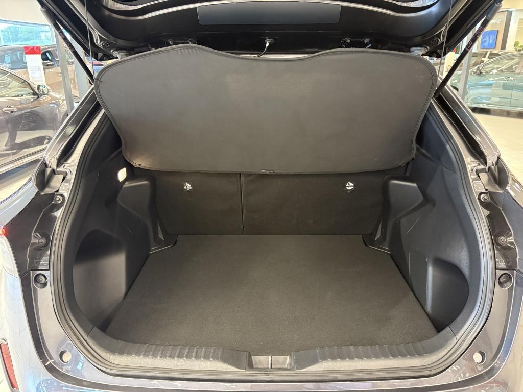 Toyota Yaris Cross 1.5 hybrid dynamic | stoel en stuurverwarming | bsm | te