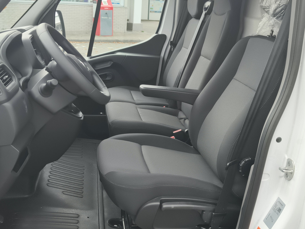 Renault Master t35 2.3 dci 135 koelwagen l2h2 comfort uit voorraad leverbaa