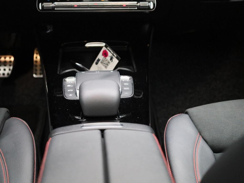 Mercedes-Benz Cla shooting brake 250 e amg line | automaat | stoel verwarmi
