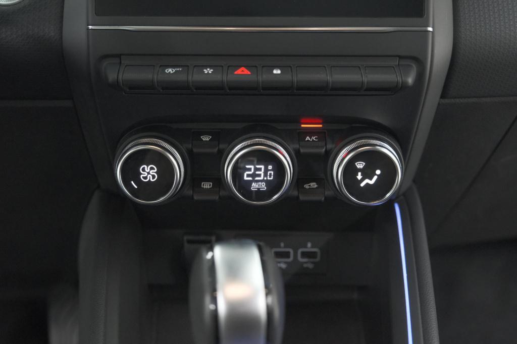 Renault Clio tce 130 edc intens |  allseason banden | camera | navigatie | 